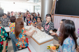 ร่วมงานทำบุญกลางบ้าน 