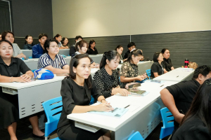 การสัมมนาผู้ประสานงานและครูพี่เลี้ยงนักศึกษาฝึกประสบการณ์วิชาชีพครู ประจำปีการศึกษา 2569