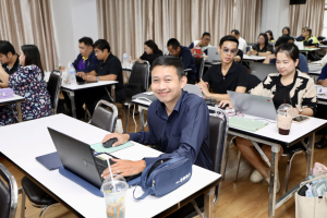 จัดอบรมพัฒนาอาจารย์คณะครุศาสตร์และคณะร่วมผลิตในหลักสูตรครุศาสตรบัณฑิต มุ่งยกระดับตามเกณฑ์คุรุสภา และ PTRU-PSF