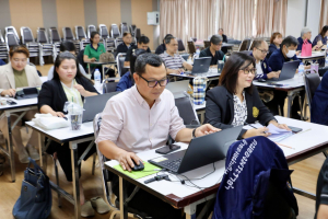 จัดอบรมพัฒนาอาจารย์คณะครุศาสตร์และคณะร่วมผลิตในหลักสูตรครุศาสตรบัณฑิต มุ่งยกระดับตามเกณฑ์คุรุสภา และ PTRU-PSF