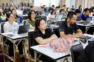 จัดอบรมพัฒนาอาจารย์คณะครุศาสตร์และคณะร่วมผลิตในหลักสูตรครุศาสตรบัณฑิต มุ่งยกระดับตามเกณฑ์คุรุสภา และ PTRU-PSF