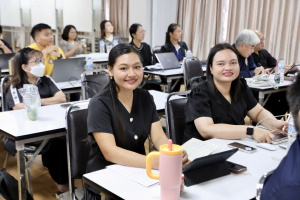 จัดอบรมพัฒนาอาจารย์คณะครุศาสตร์และคณะร่วมผลิตในหลักสูตรครุศาสตรบัณฑิต มุ่งยกระดับตามเกณฑ์คุรุสภา และ PTRU-PSF