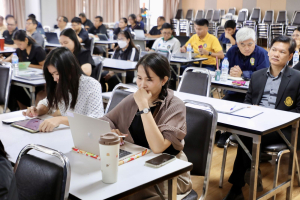 จัดอบรมพัฒนาอาจารย์คณะครุศาสตร์และคณะร่วมผลิตในหลักสูตรครุศาสตรบัณฑิต มุ่งยกระดับตามเกณฑ์คุรุสภา และ PTRU-PSF