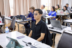 จัดอบรมพัฒนาอาจารย์คณะครุศาสตร์และคณะร่วมผลิตในหลักสูตรครุศาสตรบัณฑิต มุ่งยกระดับตามเกณฑ์คุรุสภา และ PTRU-PSF