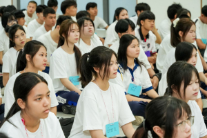 จัดโครงการส่งเสริมคุณธรรม จริยธรรมสำหรับนักศึกษาใหม่ของคณะครุศาสตร์ ประจำปีการศึกษา 2569