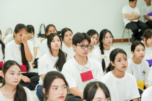 จัดโครงการส่งเสริมคุณธรรม จริยธรรมสำหรับนักศึกษาใหม่ของคณะครุศาสตร์ ประจำปีการศึกษา 2569