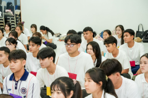 จัดโครงการส่งเสริมคุณธรรม จริยธรรมสำหรับนักศึกษาใหม่ของคณะครุศาสตร์ ประจำปีการศึกษา 2569