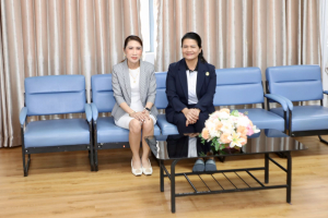 สัมมนาผู้บริหารสถานศึกษา มุ่งยกระดับความฉลาดรู้สู่โรงเรียนต้นแบบเชิงพื้นที่