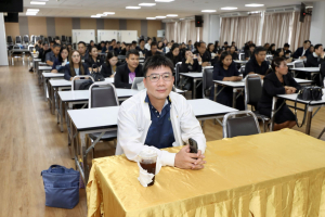 สัมมนาผู้บริหารสถานศึกษา มุ่งยกระดับความฉลาดรู้สู่โรงเรียนต้นแบบเชิงพื้นที่