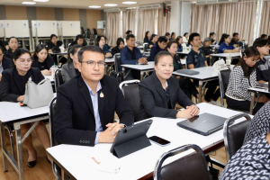 สัมมนาผู้บริหารสถานศึกษา มุ่งยกระดับความฉลาดรู้สู่โรงเรียนต้นแบบเชิงพื้นที่