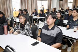 สัมมนาผู้บริหารสถานศึกษา มุ่งยกระดับความฉลาดรู้สู่โรงเรียนต้นแบบเชิงพื้นที่