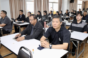 สัมมนาผู้บริหารสถานศึกษา มุ่งยกระดับความฉลาดรู้สู่โรงเรียนต้นแบบเชิงพื้นที่