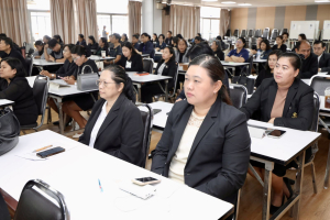 สัมมนาผู้บริหารสถานศึกษา มุ่งยกระดับความฉลาดรู้สู่โรงเรียนต้นแบบเชิงพื้นที่