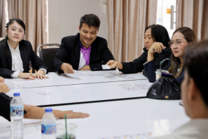 สัมมนาผู้บริหารสถานศึกษา มุ่งยกระดับความฉลาดรู้สู่โรงเรียนต้นแบบเชิงพื้นที่