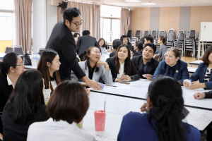 สัมมนาผู้บริหารสถานศึกษา มุ่งยกระดับความฉลาดรู้สู่โรงเรียนต้นแบบเชิงพื้นที่