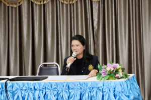 โครงการอบรมเชิงปฏิบัติการเพื่อพัฒนาครูให้ขับเคลื่อนนักเรียนให้มีความฉลาดรู้ตามรูปแบบนวัตกรรมหลักสูตรและการจัดการเรียนรู้ เพื่อเสริมสร้างคุณลักษณะ 4 ประการ