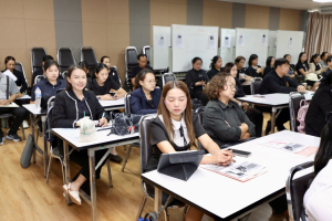 โครงการอบรมเชิงปฏิบัติการเพื่อพัฒนาครูให้ขับเคลื่อนนักเรียนให้มีความฉลาดรู้ตามรูปแบบนวัตกรรมหลักสูตรและการจัดการเรียนรู้ เพื่อเสริมสร้างคุณลักษณะ 4 ประการ