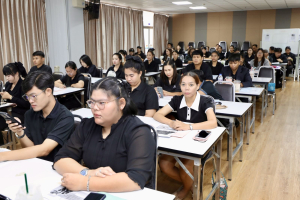 โครงการอบรมเชิงปฏิบัติการเพื่อพัฒนาครูให้ขับเคลื่อนนักเรียนให้มีความฉลาดรู้ตามรูปแบบนวัตกรรมหลักสูตรและการจัดการเรียนรู้ เพื่อเสริมสร้างคุณลักษณะ 4 ประการ