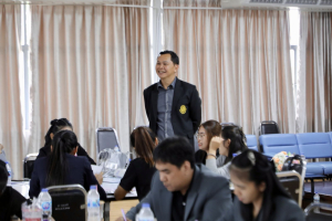 โครงการอบรมเชิงปฏิบัติการเพื่อพัฒนาครูให้ขับเคลื่อนนักเรียนให้มีความฉลาดรู้ตามรูปแบบนวัตกรรมหลักสูตรและการจัดการเรียนรู้ เพื่อเสริมสร้างคุณลักษณะ 4 ประการ