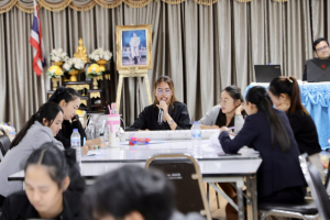 โครงการอบรมเชิงปฏิบัติการเพื่อพัฒนาครูให้ขับเคลื่อนนักเรียนให้มีความฉลาดรู้ตามรูปแบบนวัตกรรมหลักสูตรและการจัดการเรียนรู้ เพื่อเสริมสร้างคุณลักษณะ 4 ประการ