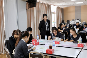 โครงการอบรมเชิงปฏิบัติการเพื่อพัฒนาครูให้ขับเคลื่อนนักเรียนให้มีความฉลาดรู้ตามรูปแบบนวัตกรรมหลักสูตรและการจัดการเรียนรู้ เพื่อเสริมสร้างคุณลักษณะ 4 ประการ