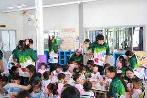 โครงการบริการวิชาการ Happy Time : เด็กดี มีสุข สนุกกับการเรียนรู้ ณ ศูนย์พัฒนาเด็กเล็ก ศูนย์การบินทหารบก จังหวัดลพบุรี