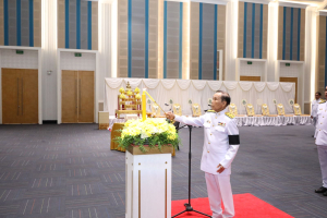 ร่วมพิธีถวายพระพรชัยมงคล พระบาทสมเด็จพระเจ้าอยู่หัว และพิธีถวายราชสักการะสมเด็จพระนารายณ์มหาราช