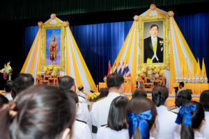 ร่วมพิธีถวายพระพรชัยมงคล พระบาทสมเด็จพระเจ้าอยู่หัว และพิธีถวายราชสักการะสมเด็จพระนารายณ์มหาราช