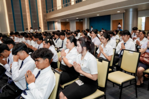 ร่วมพิธีถวายพระพรชัยมงคล พระบาทสมเด็จพระเจ้าอยู่หัว และพิธีถวายราชสักการะสมเด็จพระนารายณ์มหาราช