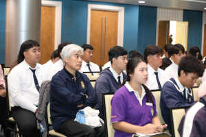 โครงการส่งเสริมทักษะการสื่อสารภาษาไทยและภาษาอังกฤษสำหรับครู