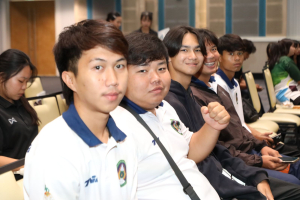 โครงการส่งเสริมทักษะการสื่อสารภาษาไทยและภาษาอังกฤษสำหรับครู