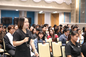 โครงการส่งเสริมทักษะการสื่อสารภาษาไทยและภาษาอังกฤษสำหรับครู