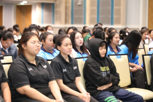 โครงการส่งเสริมทักษะการสื่อสารภาษาไทยและภาษาอังกฤษสำหรับครู