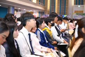 โครงการถอดบทเรียนผลการนำสมรรถนะ PTRU Model ในการขับเคลื่อนสู่การปฏิบัติ เพื่อพัฒนาสมรรถนะของผู้เรียนและบุคลากรทางการศึกษา และโครงการนำเสนอผลการนำรูปแบบนวัตกรรมหลักสูตรและการจัดการเรียนรู้ เพื่อเสริมสร้างคุณลักษณะ 4 ประการ ในการขับเคลื่อนสู่การปฏิบัติในสถานศึกษา ในงานวันสถาปนามหาวิทยาลัยราชภัฏเทพสตรี ครบรอบ 106 ปี