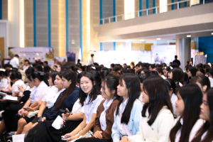 โครงการถอดบทเรียนผลการนำสมรรถนะ PTRU Model ในการขับเคลื่อนสู่การปฏิบัติ เพื่อพัฒนาสมรรถนะของผู้เรียนและบุคลากรทางการศึกษา และโครงการนำเสนอผลการนำรูปแบบนวัตกรรมหลักสูตรและการจัดการเรียนรู้ เพื่อเสริมสร้างคุณลักษณะ 4 ประการ ในการขับเคลื่อนสู่การปฏิบัติในสถานศึกษา ในงานวันสถาปนามหาวิทยาลัยราชภัฏเทพสตรี ครบรอบ 106 ปี