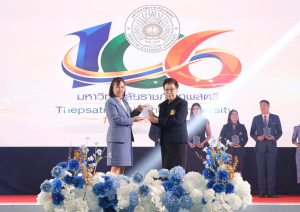 โครงการถอดบทเรียนผลการนำสมรรถนะ PTRU Model ในการขับเคลื่อนสู่การปฏิบัติ เพื่อพัฒนาสมรรถนะของผู้เรียนและบุคลากรทางการศึกษา และโครงการนำเสนอผลการนำรูปแบบนวัตกรรมหลักสูตรและการจัดการเรียนรู้ เพื่อเสริมสร้างคุณลักษณะ 4 ประการ ในการขับเคลื่อนสู่การปฏิบัติในสถานศึกษา ในงานวันสถาปนามหาวิทยาลัยราชภัฏเทพสตรี ครบรอบ 106 ปี