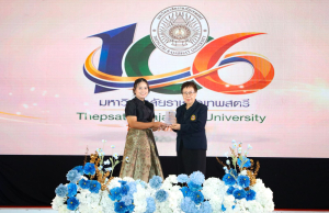 โครงการถอดบทเรียนผลการนำสมรรถนะ PTRU Model ในการขับเคลื่อนสู่การปฏิบัติ เพื่อพัฒนาสมรรถนะของผู้เรียนและบุคลากรทางการศึกษา และโครงการนำเสนอผลการนำรูปแบบนวัตกรรมหลักสูตรและการจัดการเรียนรู้ เพื่อเสริมสร้างคุณลักษณะ 4 ประการ ในการขับเคลื่อนสู่การปฏิบัติในสถานศึกษา ในงานวันสถาปนามหาวิทยาลัยราชภัฏเทพสตรี ครบรอบ 106 ปี