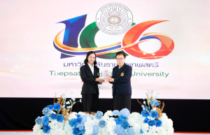 โครงการถอดบทเรียนผลการนำสมรรถนะ PTRU Model ในการขับเคลื่อนสู่การปฏิบัติ เพื่อพัฒนาสมรรถนะของผู้เรียนและบุคลากรทางการศึกษา และโครงการนำเสนอผลการนำรูปแบบนวัตกรรมหลักสูตรและการจัดการเรียนรู้ เพื่อเสริมสร้างคุณลักษณะ 4 ประการ ในการขับเคลื่อนสู่การปฏิบัติในสถานศึกษา ในงานวันสถาปนามหาวิทยาลัยราชภัฏเทพสตรี ครบรอบ 106 ปี