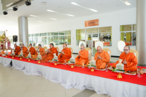 ร่วมพิธีทำบุญทักษิณานุปทาน เพื่อถวายเป็นพระราชกุศลและน้อมรำลึกในพระมหากรุณาธิคุณ เนื่องในวันนวมินทรมหาราช ประจำปี พ.ศ. 2569